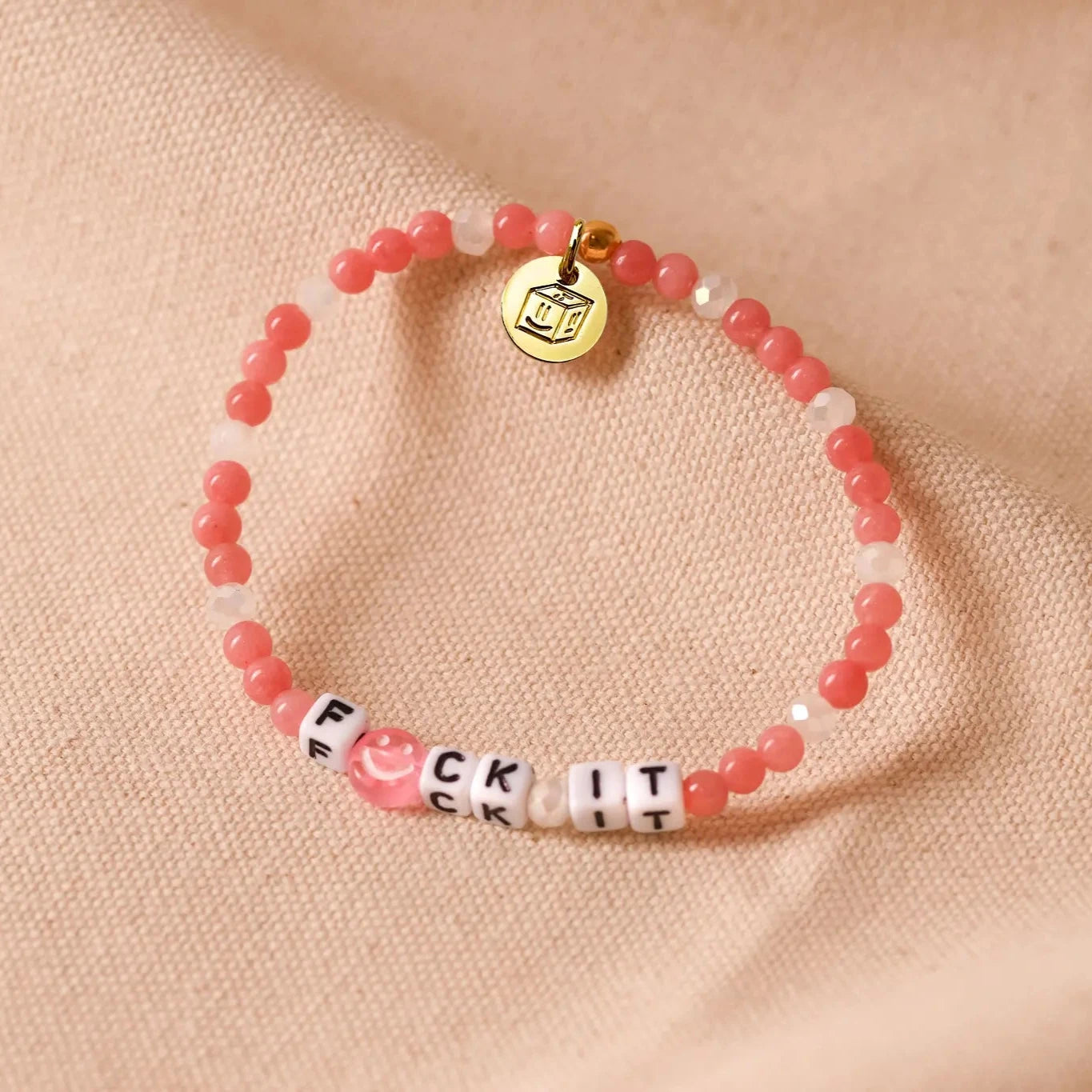 Candy Rose – Personalisiertes Perlenarmband