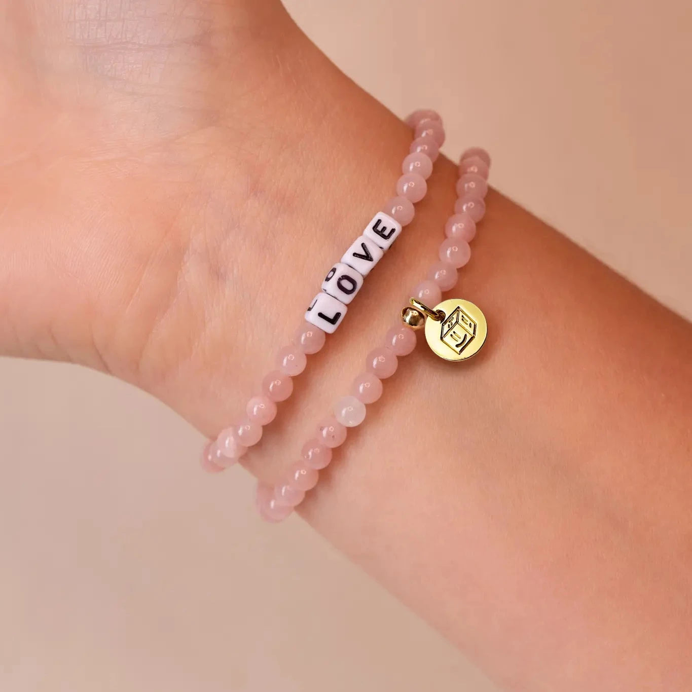 Soft Rose – Your personalized pearl bracelet