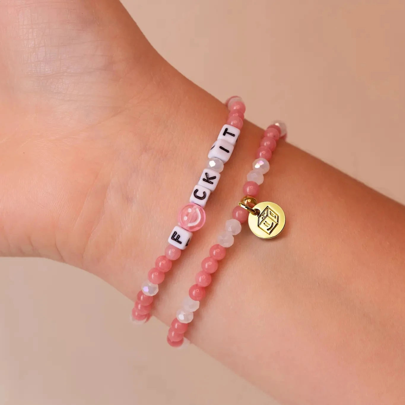 Candy Rose – Personalisiertes Perlenarmband