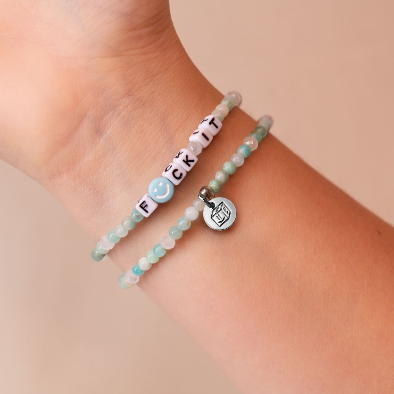 Crystal Aqua – Your desired text in pearls