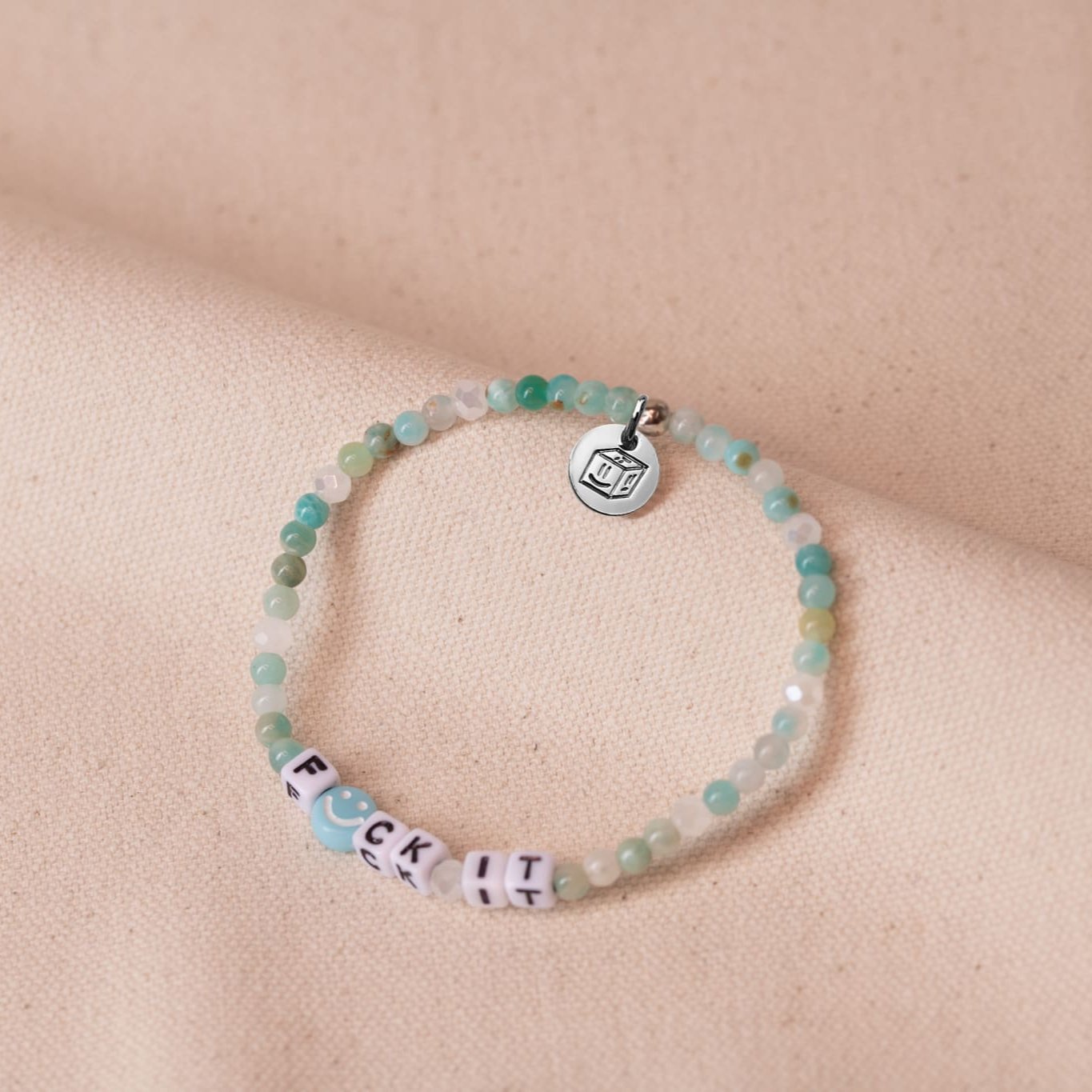 Crystal Aqua – Your desired text in pearls