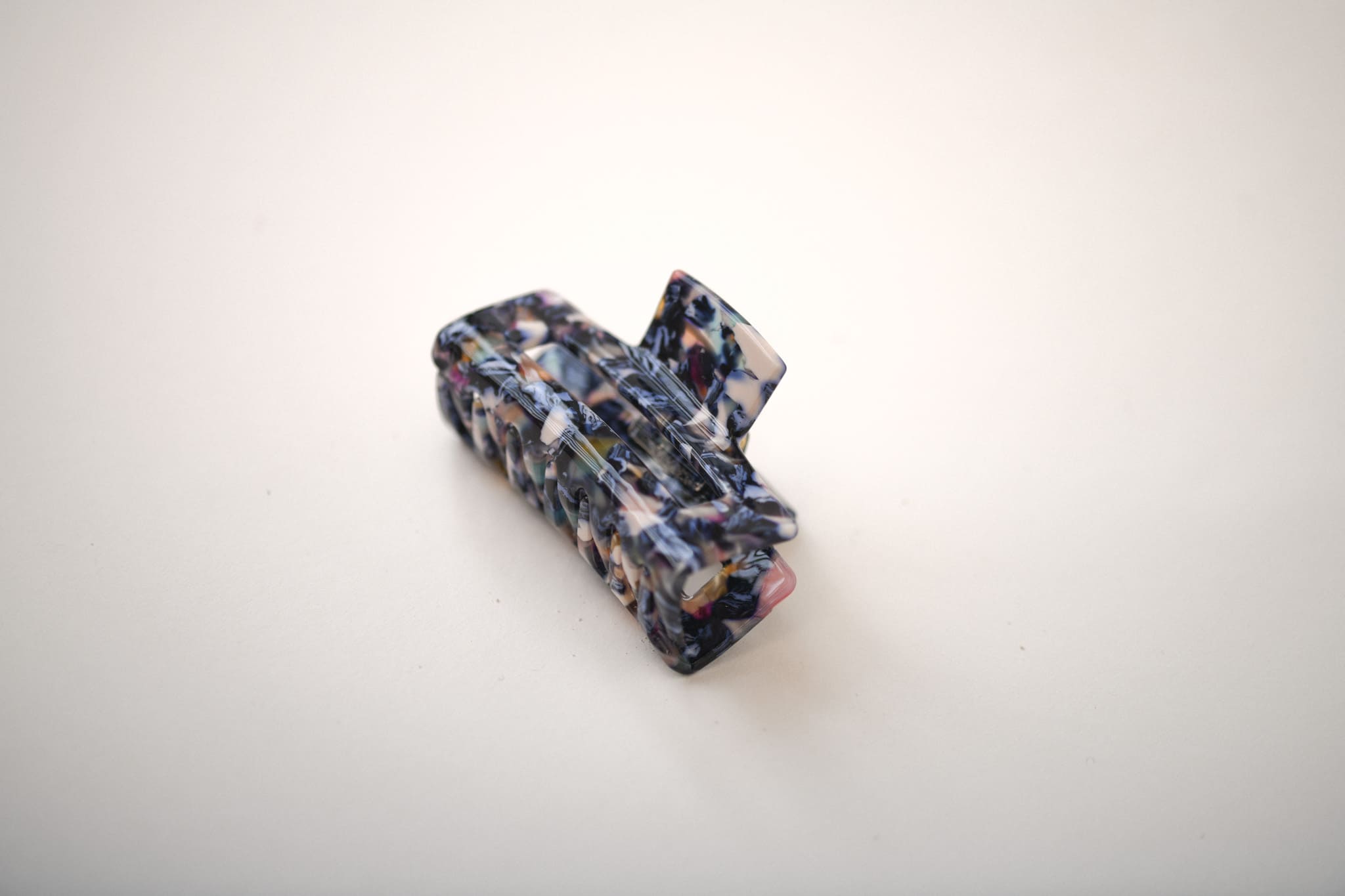 MIDNIGHT MARBLE HAARKLAMMER