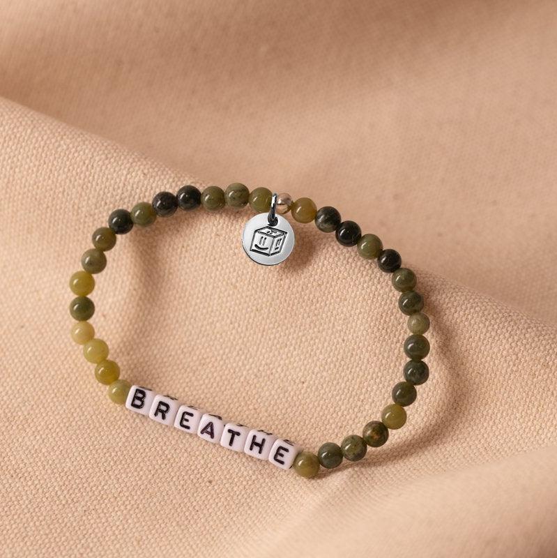 Breathe bracelet green