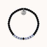 Black Edition Perlen Armband mit Wunschbuchstaben | Text | Name
